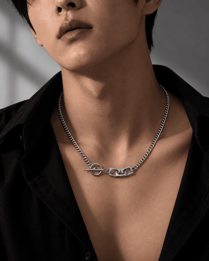 Silver necklace AR126