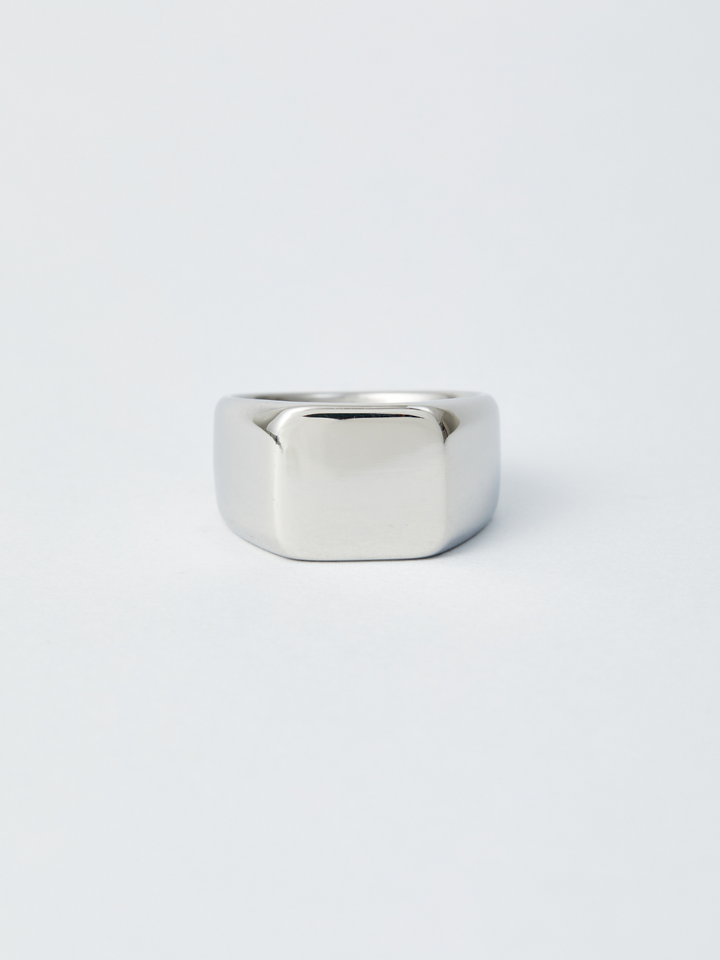 Rounded Signet Silver Ring AR41