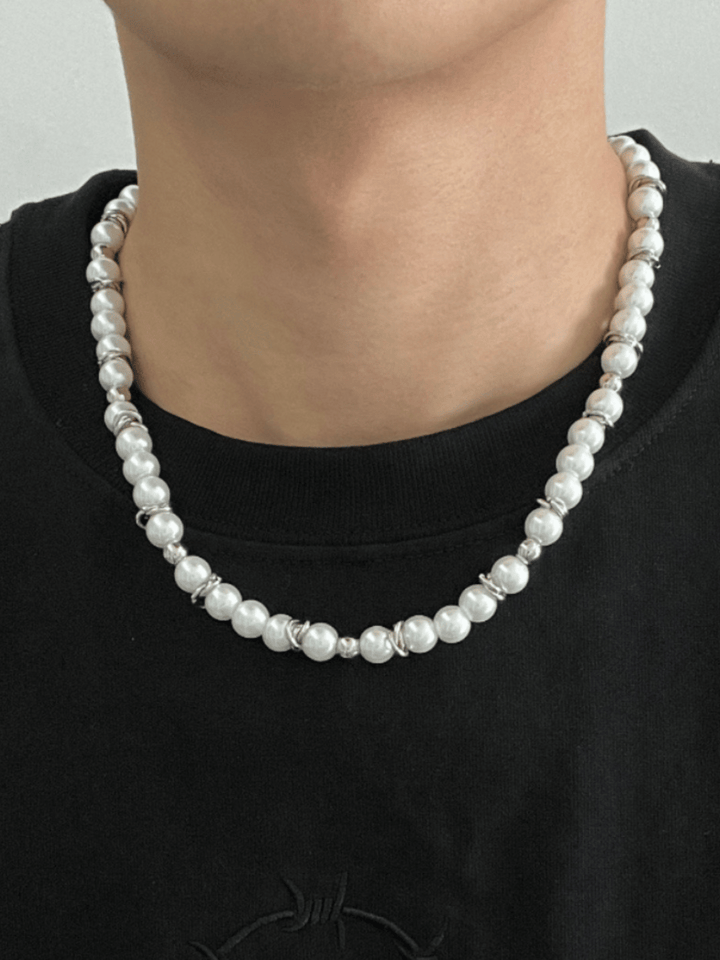 Thorn and Pearl Necklace AR53 