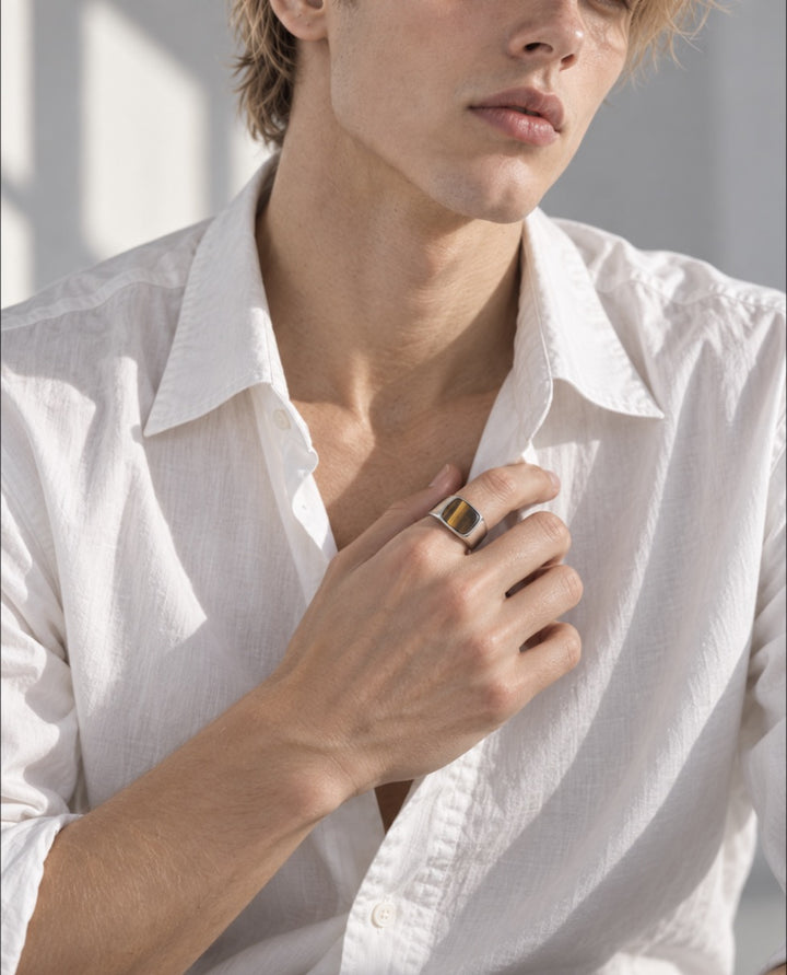 Signet ring AR201 brown with white shirt
