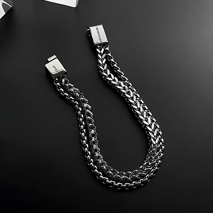 AR176 clasp
